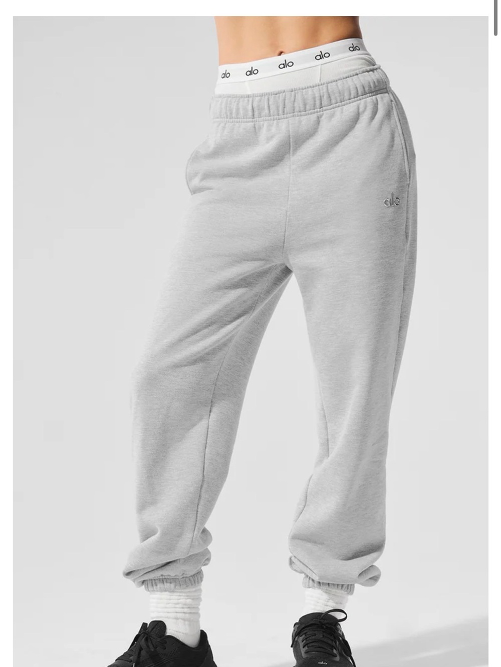 ALO Yoga Grey Accolade Joggers - Picture 3 of 3